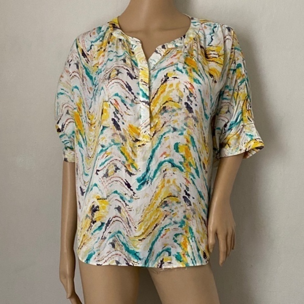 Jennifer Lopez size S blouse top